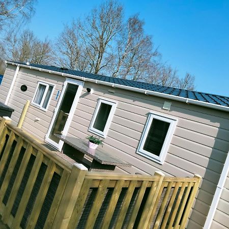 BJ Chalets: Luxe Family-Friendly Chalet at Lauwersoog Exterior photo